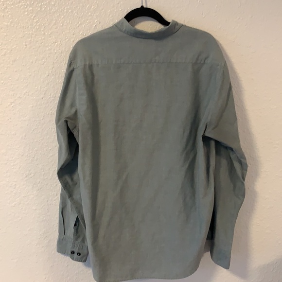 RVCA button-down shirt. XL slim fit, gray color. - Picture 3 of 5